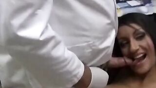 Двое зрелых не стеснялись трахаться перед камерой