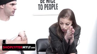 Раздевайся, будем тебя обыскивать!