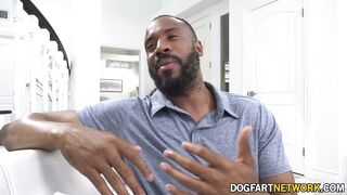 А я что, еще и трахаться с вами должна?