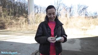 Какую сегодня дырочку на продажу выставишь?