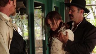 Зрелые любовники занимаются страстным сексом