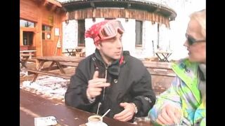 На дворе зима, а на хую она