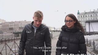 Русская делает минет первому встречному