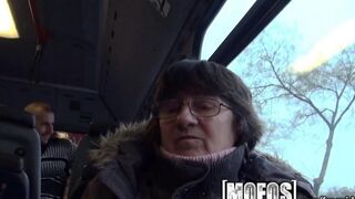 Публичный секс в автобусе с незнакомцем