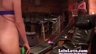 Парень лижет пизду девушке