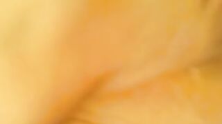 Красивая сочная пизда вся мокрая от кончи