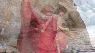 Маленькие мокрые сиськи