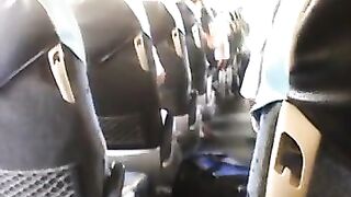 Достал член в автобусе и начал дрочить