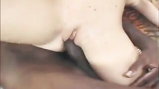 Во влагалище поместилась только головка члена