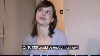 Уличная девка взяла в рот за деньги