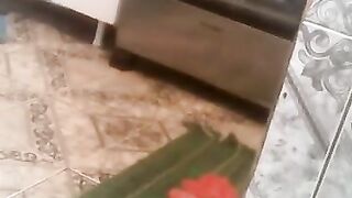 Вагину негритянки трахали только в один член