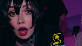 В оргазме и в экстазе