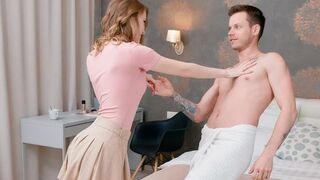 Я что должна выпрашивать, чтоб ты меня трахнул!