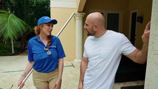 Да у тебя на лице написано, что ты не откажешь!