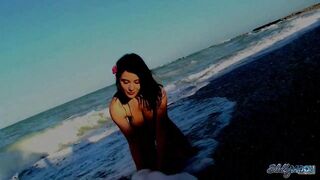 Иракская порнозвезда показывает все свои прелести