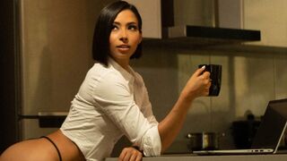 Кажется она готова стать моей личной шалавой